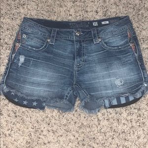 Miss Me Flag pocket shorts